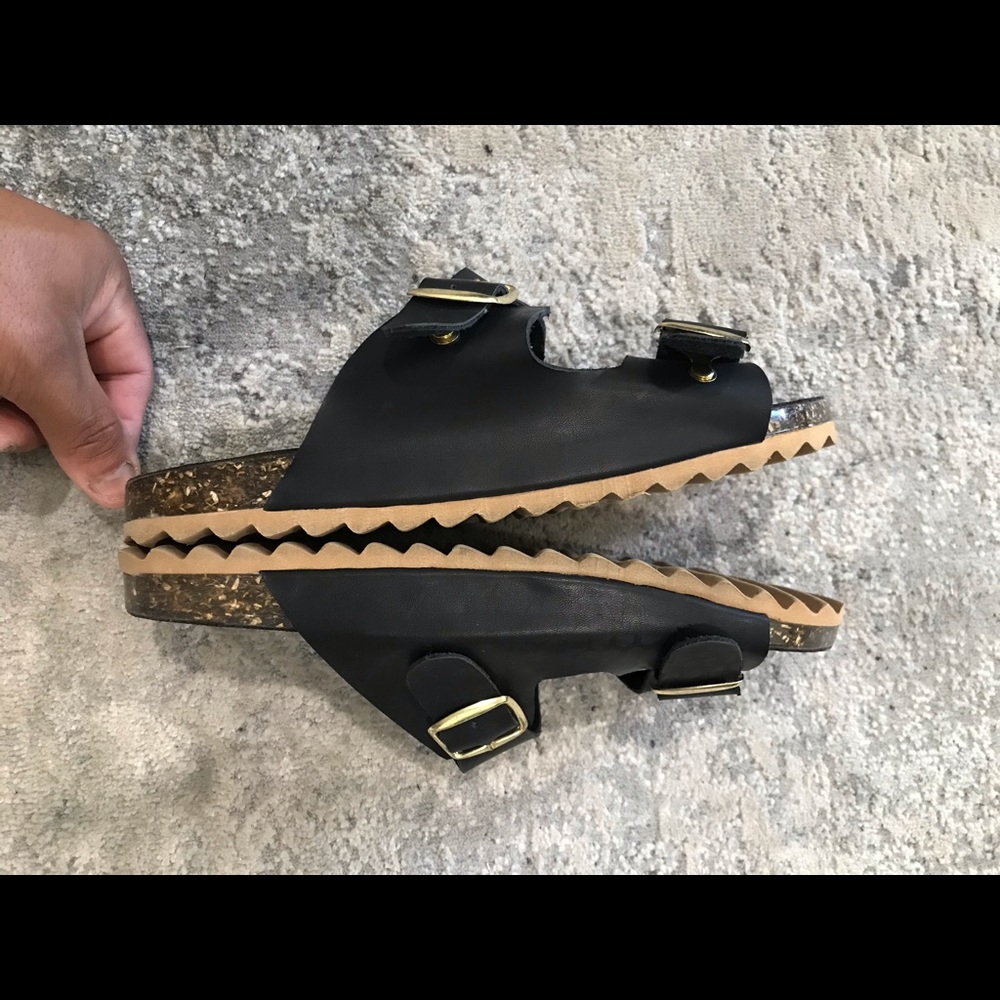 Sandals - Picture 4 of 4